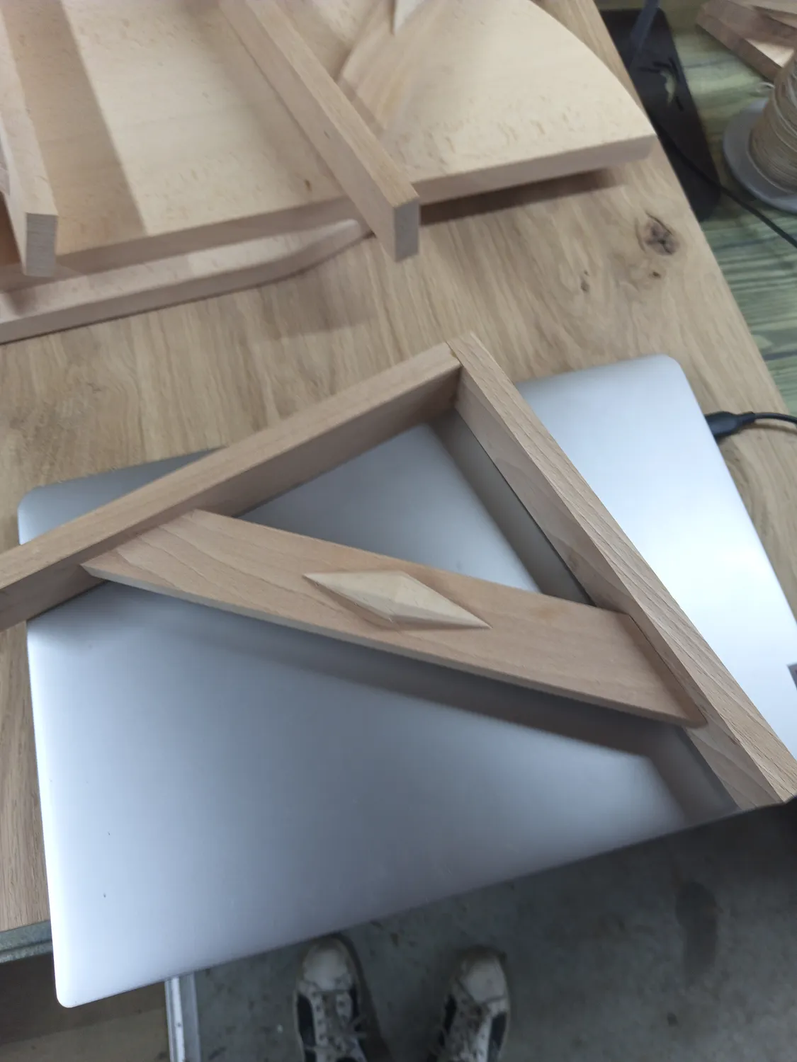 decoupe de bois au laser saint urbain