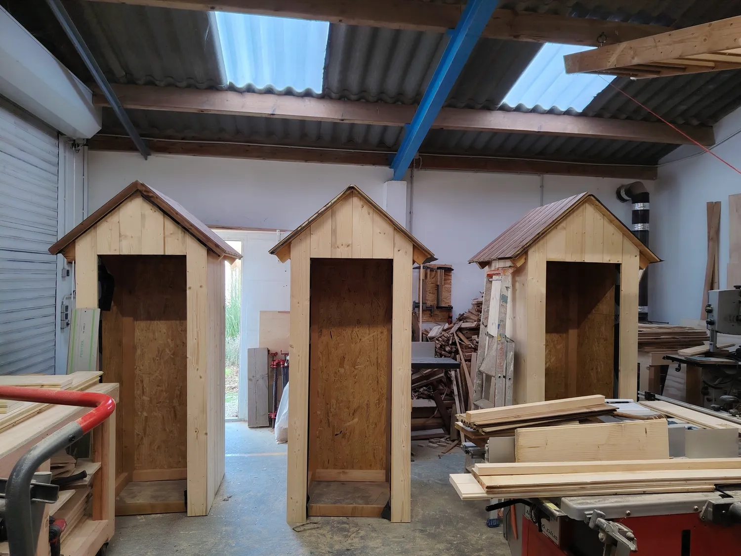 fabricant de volets en bois saint gilles croix de vie