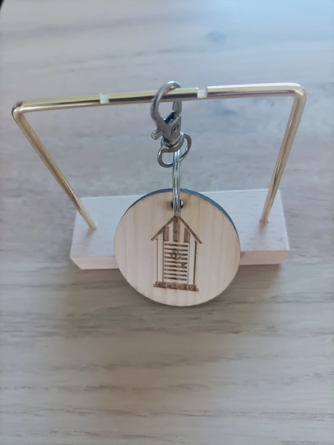 gravure au laser sur bois beauvoir sur mer