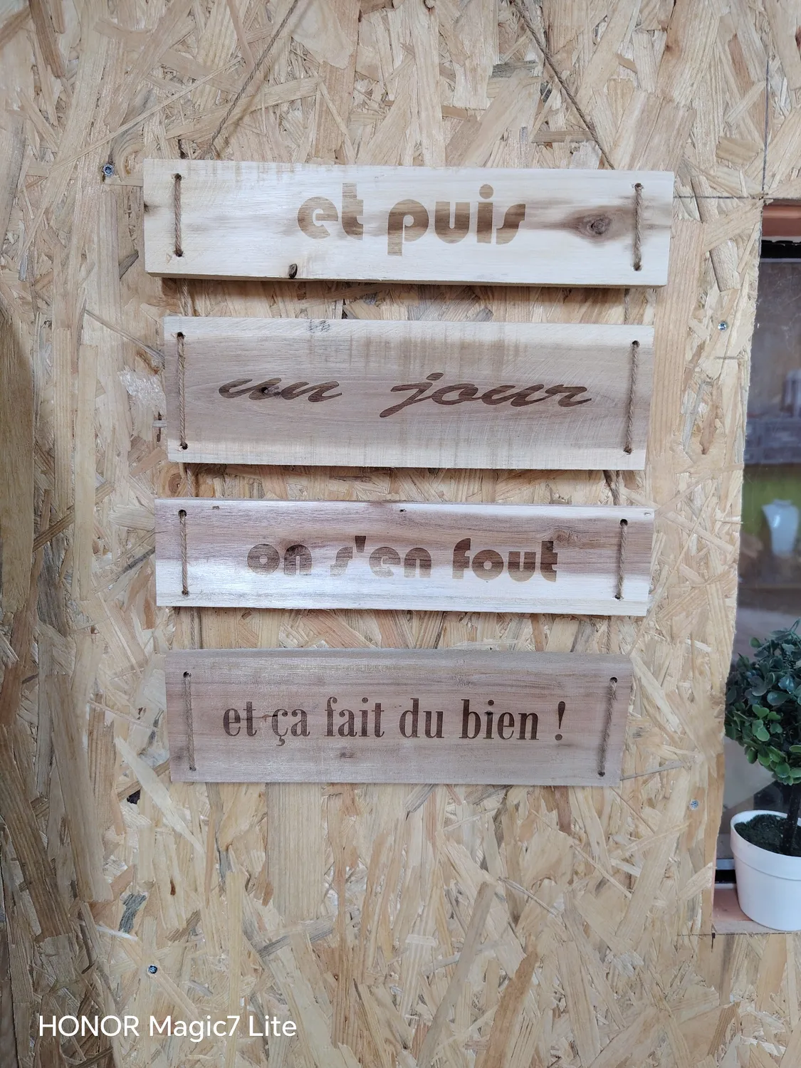 gravure au laser sur bois challans