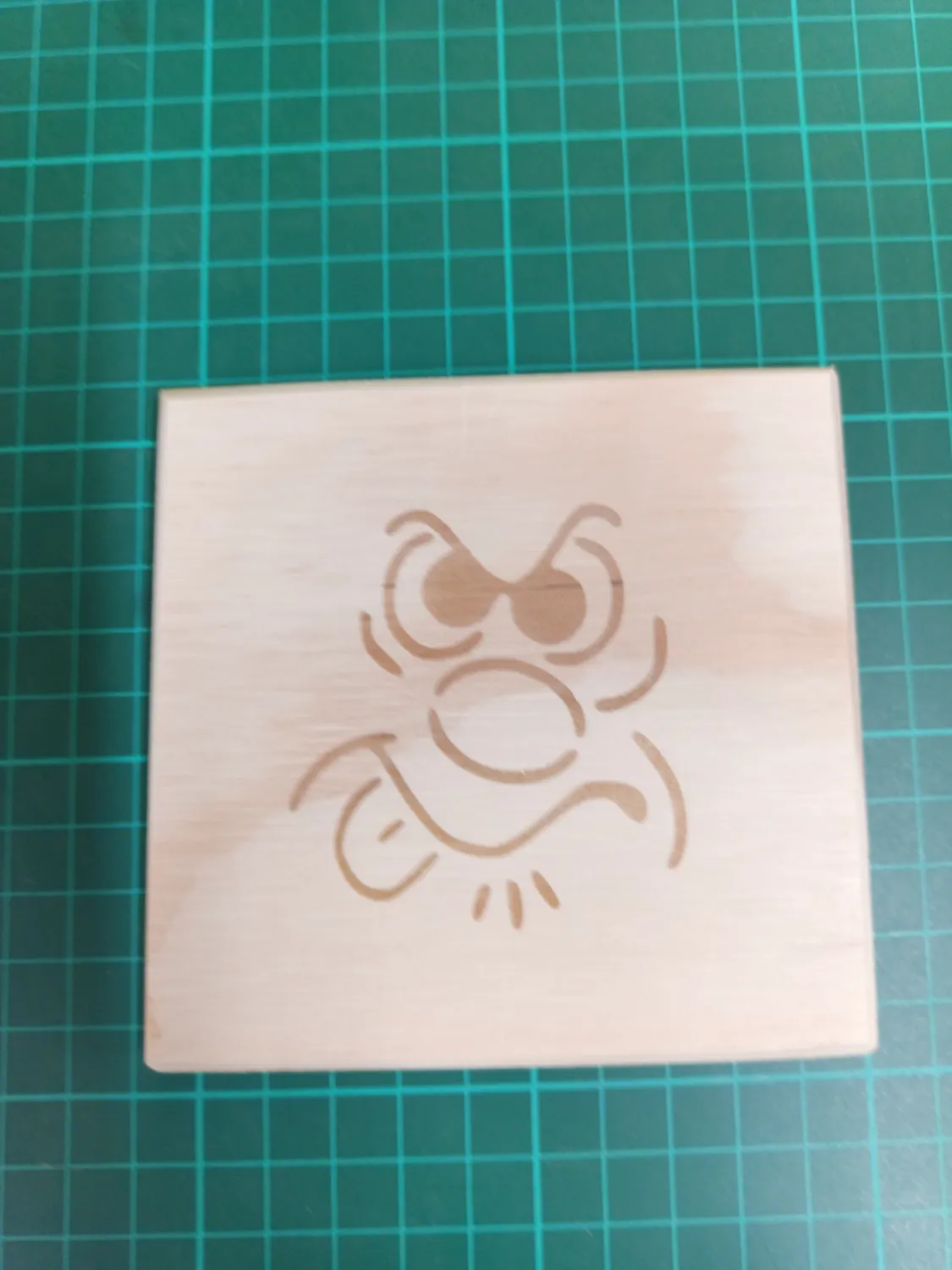 gravure au laser sur bois la garnache