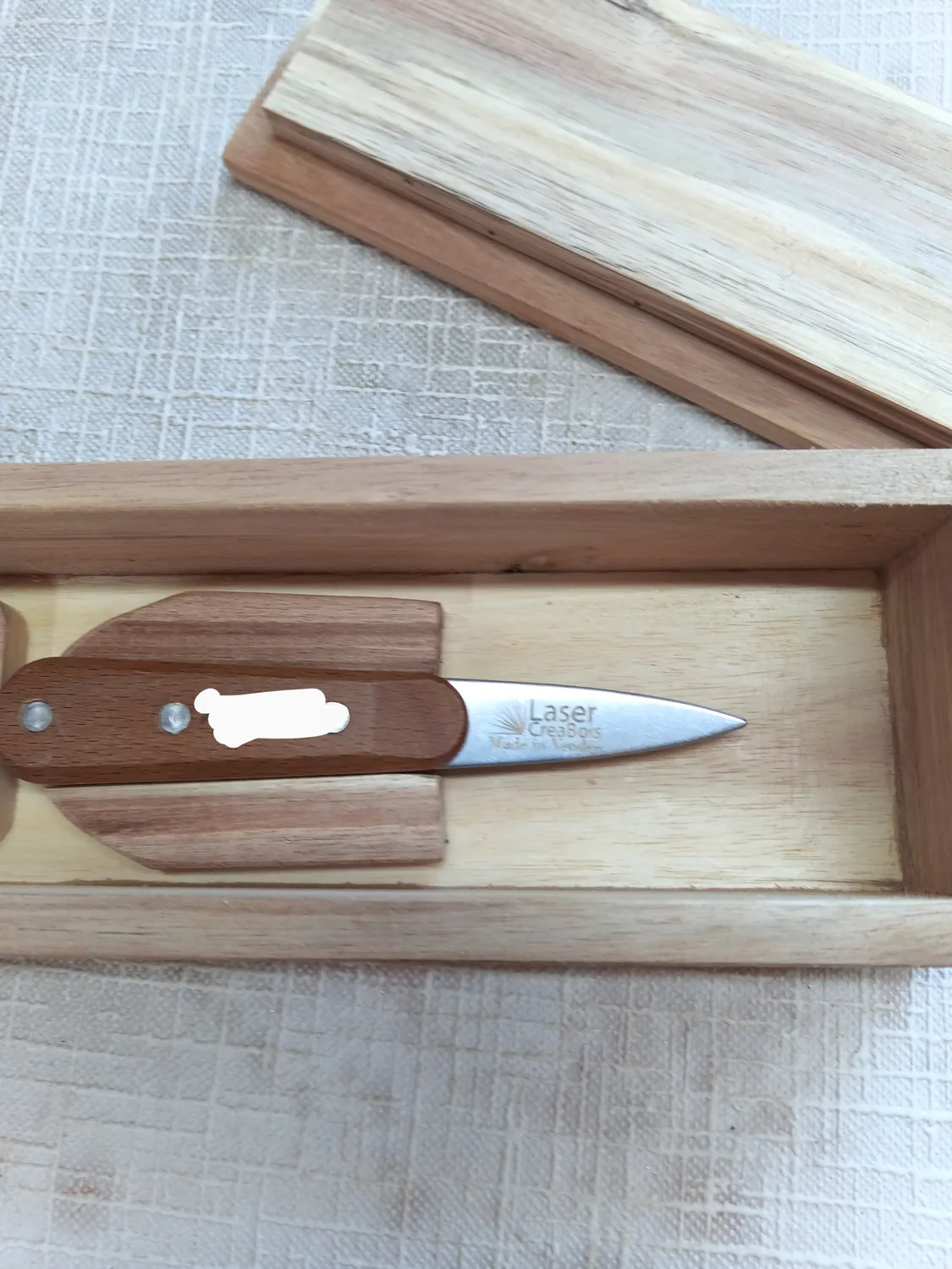 gravure au laser sur bois noirmoutier