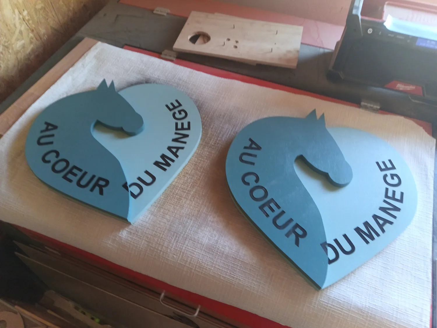 gravure au laser sur bois saint gervais