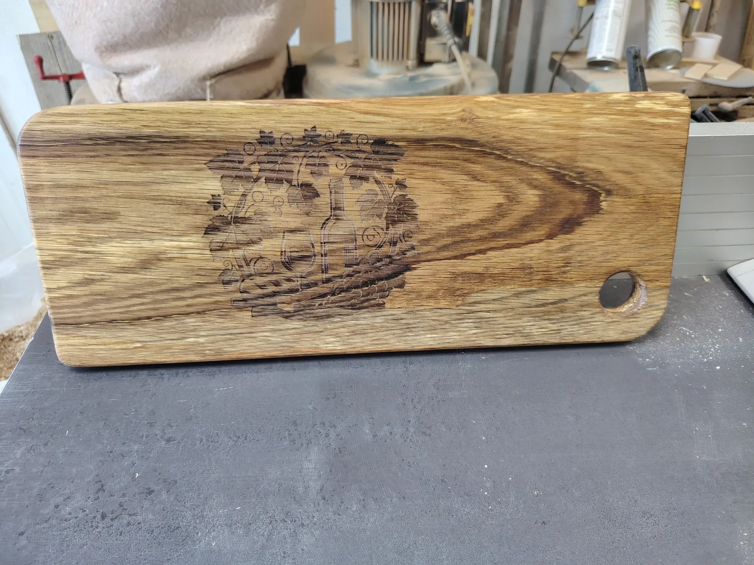 gravure au laser sur bois saint gilles croix de vie