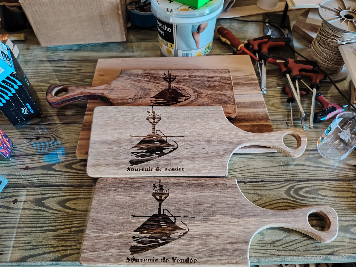 gravure au laser sur bois saint jean de monts