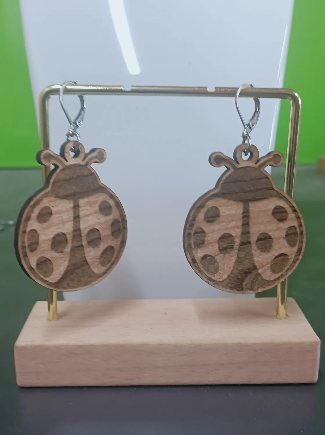 gravure au laser sur bois saint urbain